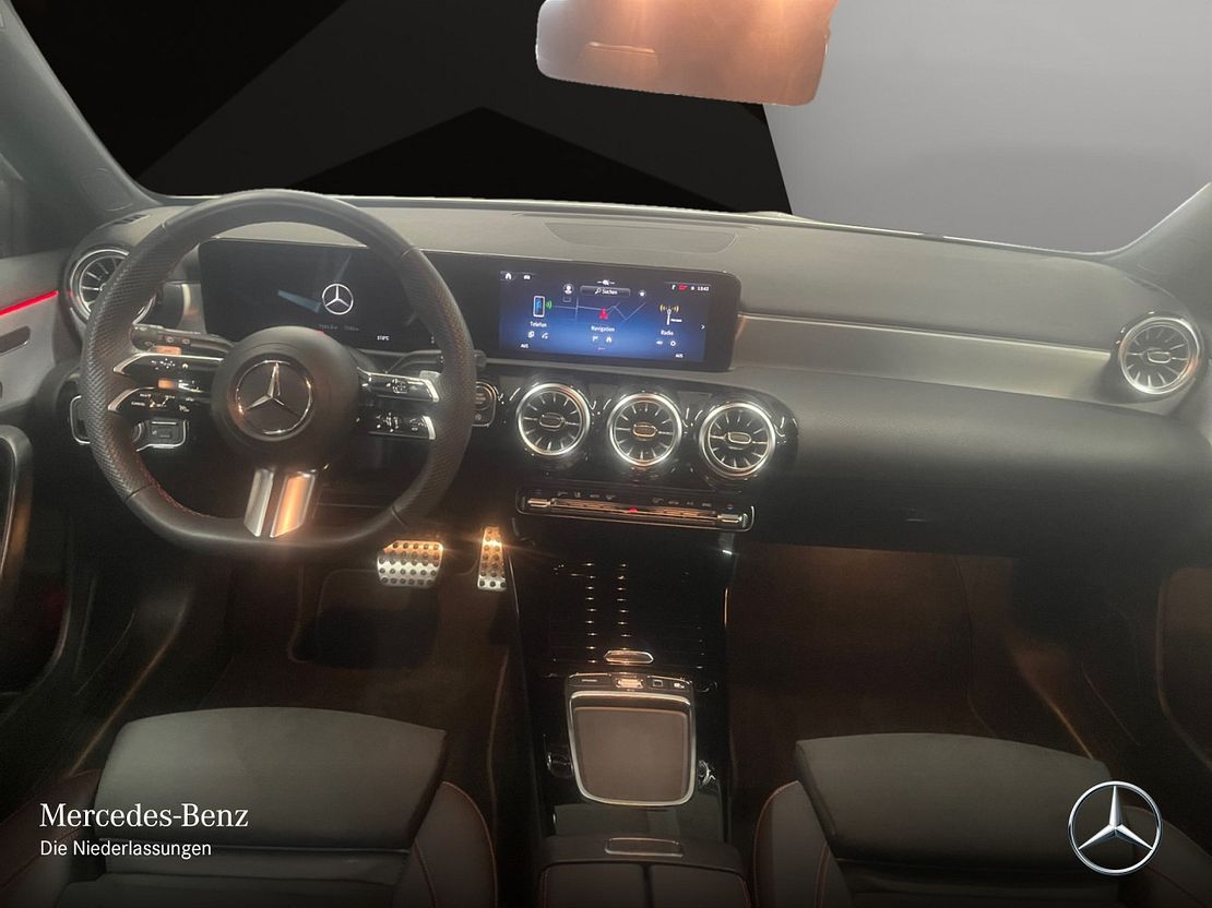 Mercedes-Benz A 250 4MATIC AMG Line