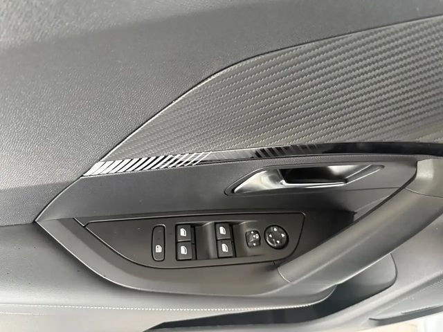 Peugeot 2008 Allure Pack PureTech