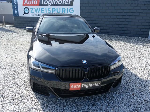 BMW 530 530e M-Sport Sedan xDrive