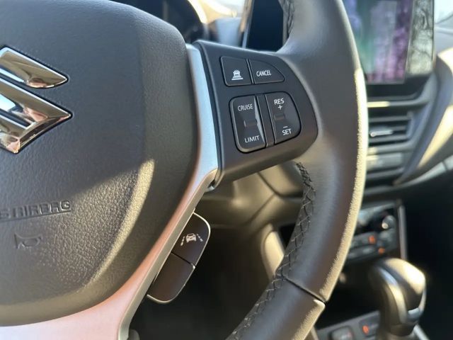 Suzuki S-Cross Hybrid