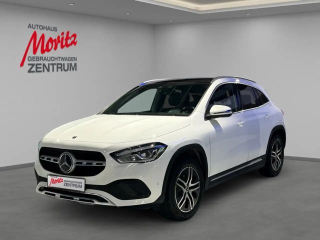 Mercedes-Benz GLA 200 Progressive
