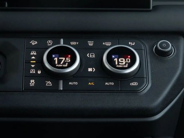 Land Rover Defender 110 D300 Dynamic SE