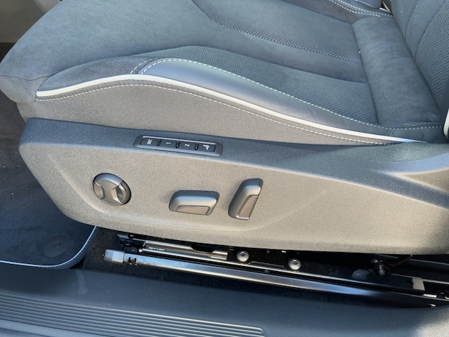 Skoda Enyaq AHK Navi ACC Virt LED PDC