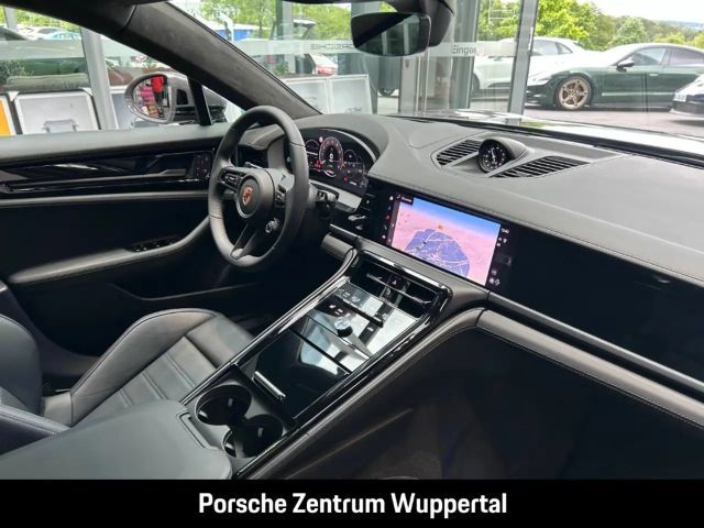 Porsche Panamera 4 E-Hybrid