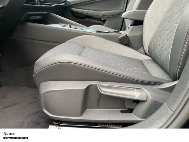 Volkswagen Golf 1.5 eTSI DSG