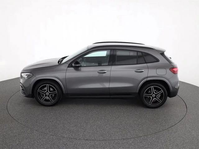 Mercedes-Benz GLA 200 4MATIC AMG Line GLA 200 d