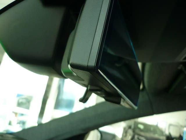 Renault Scenic E-Tech Iconic