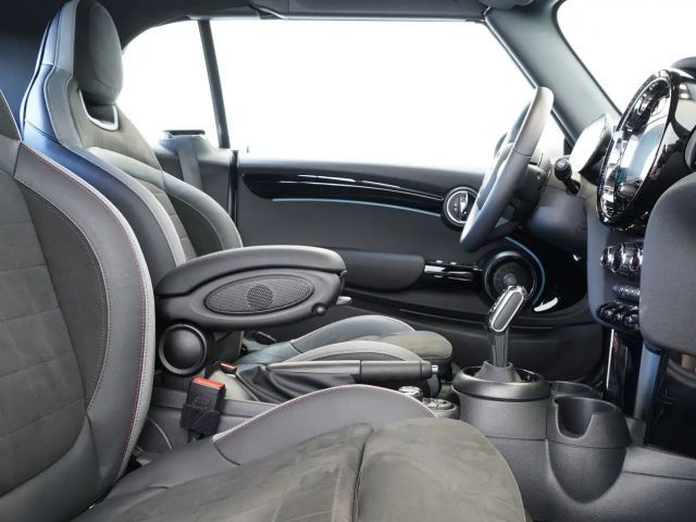 MINI Cooper Cabrio John Cooper Works Trim