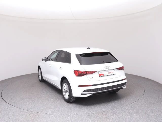 Audi A3 30 TFSI Sedan