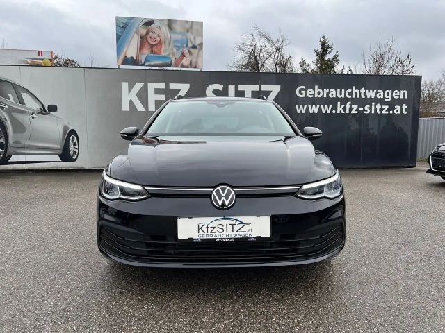 Volkswagen Golf Life Variant