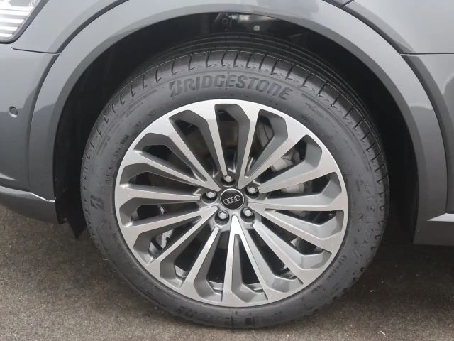 Audi Q8 e-tron 55 Quattro S-Line