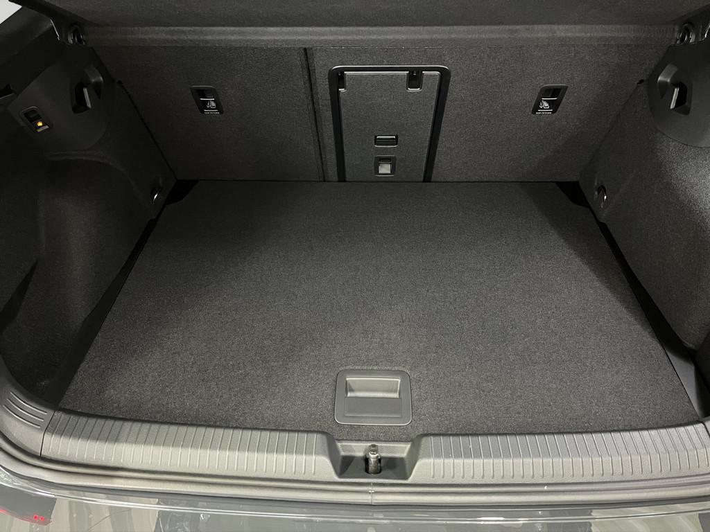 Volkswagen Golf 1.5 TSI Golf VIII Life