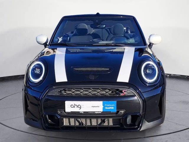 MINI Cooper S Cabrio Classic Trim Steptronic MINI Nav