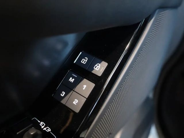 Land Rover Range Rover Velar D200 Dynamic SE