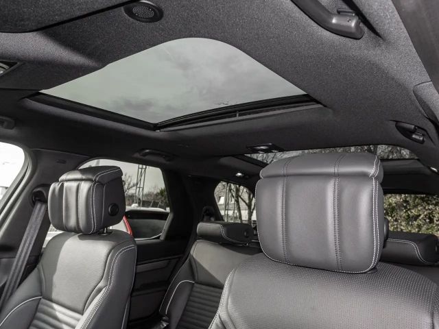 Land Rover Discovery D300 Dynamic HSE