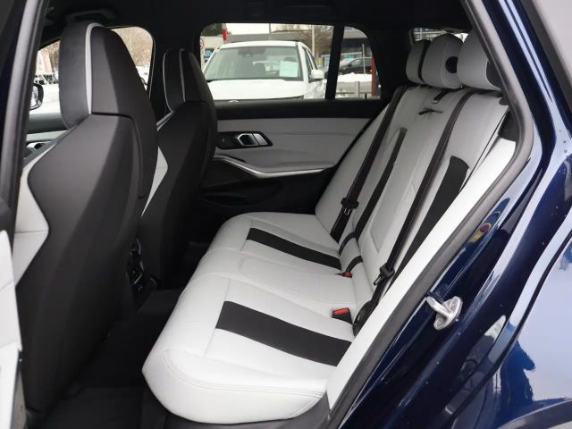 BMW M3 Competition Touring xDrive