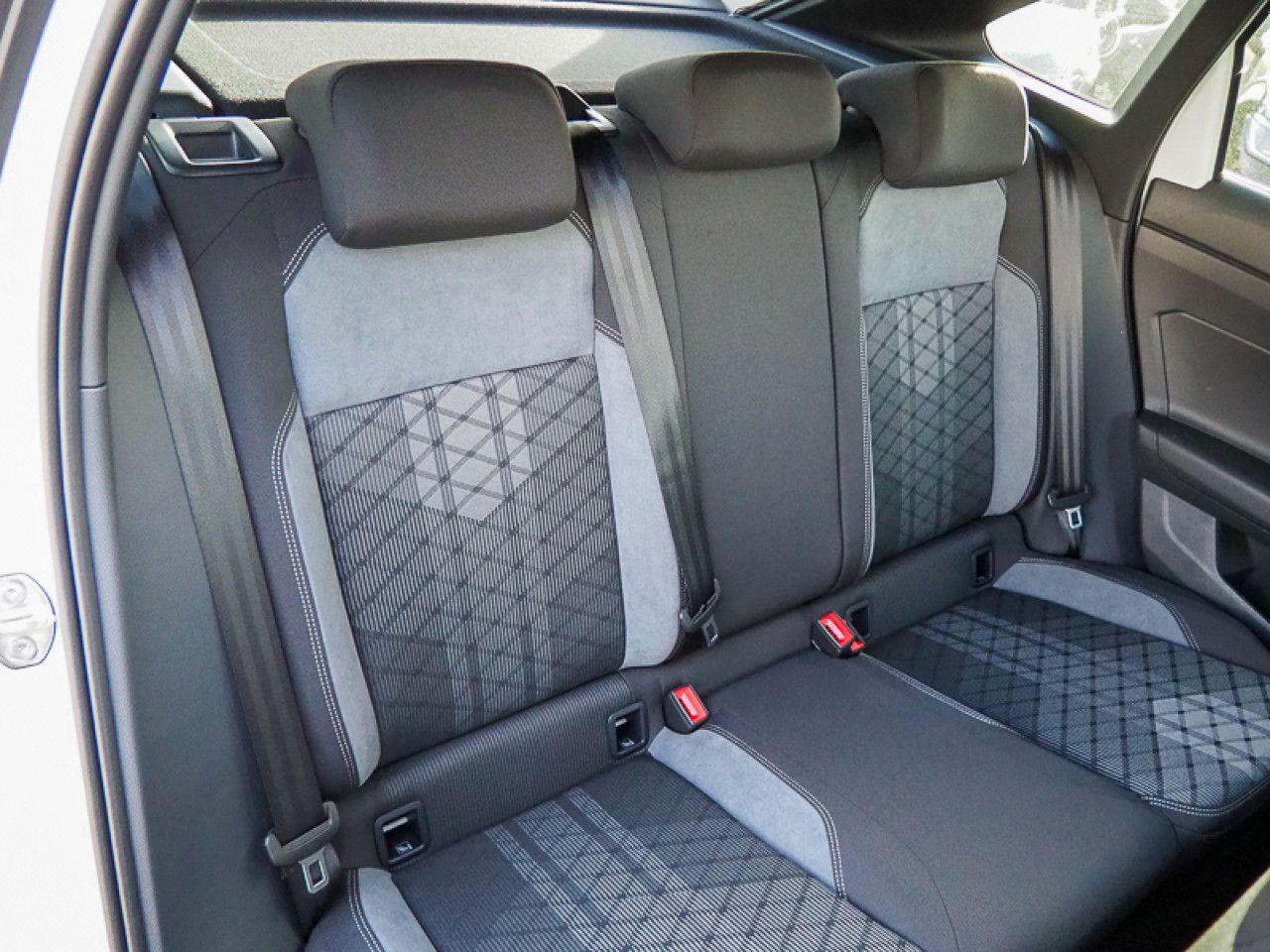 Volkswagen Taigo 1.0 TSI DSG R-Line