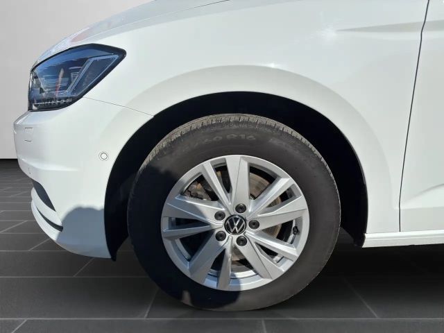 Volkswagen Touran 2.0 TDI DSG IQ.Drive