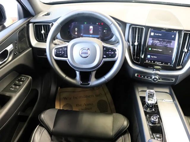 Volvo XC60 AWD Dark Plus Recharge