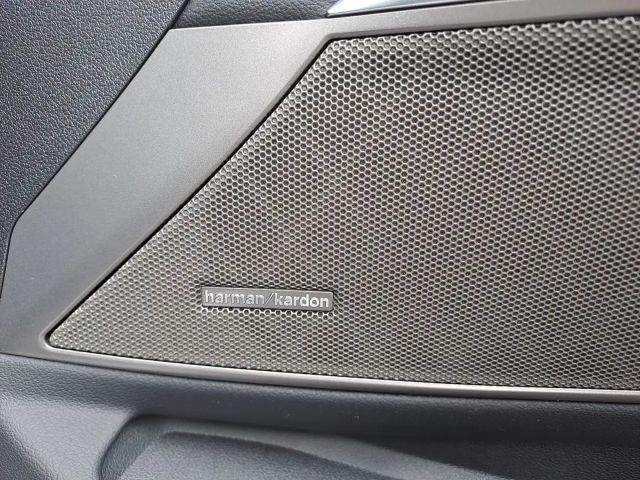 BMW 330 330i M-Sport Sedan xDrive