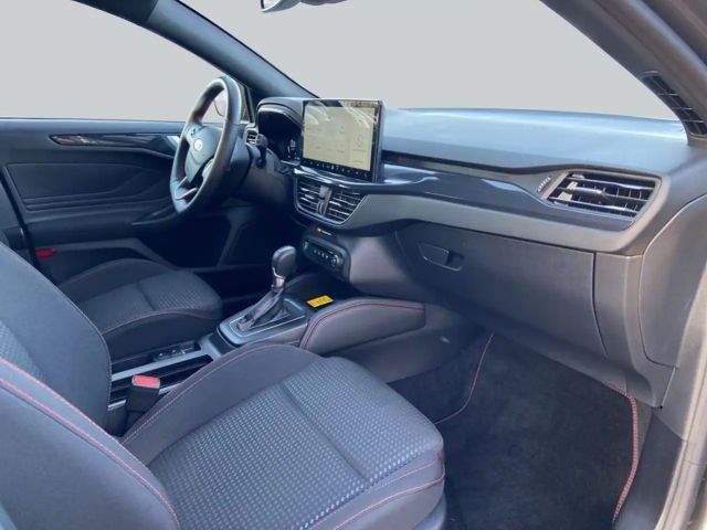 Ford Focus ST Line Wagon