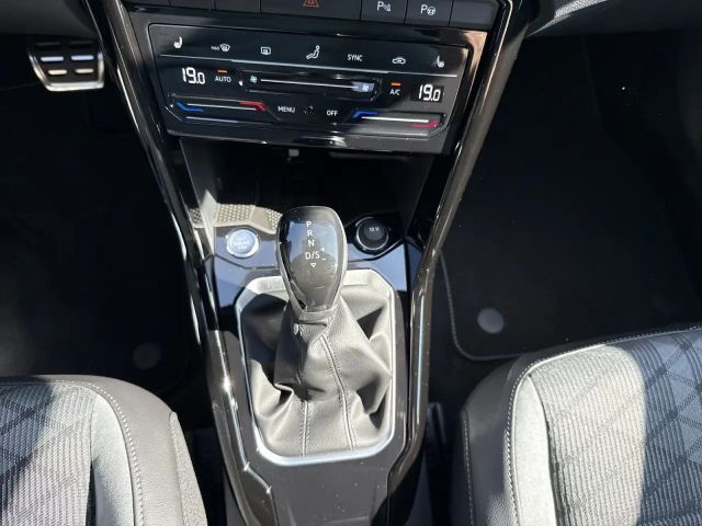 Volkswagen T-Roc 1.5 TSI DSG Plus R-Line