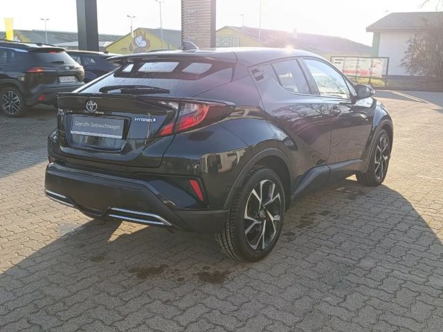 Toyota C-HR Hybride Team D