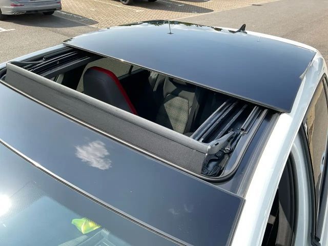 Volkswagen Golf 2.0 TSI DSG GTI