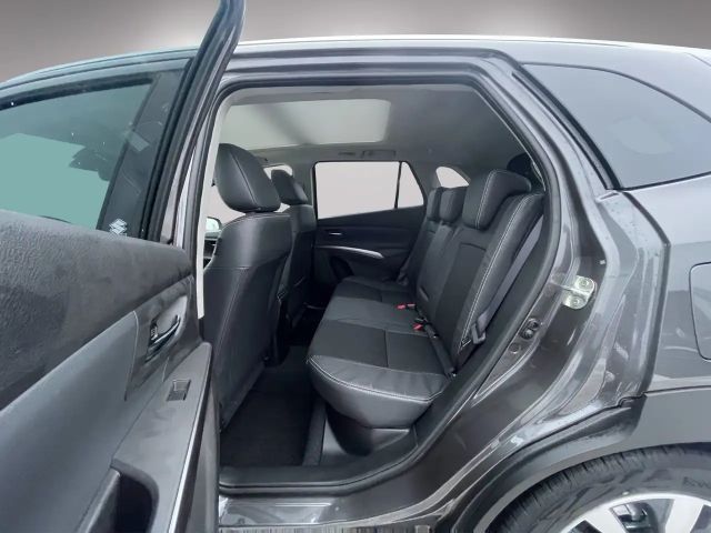 Suzuki S-Cross Flash Hybrid