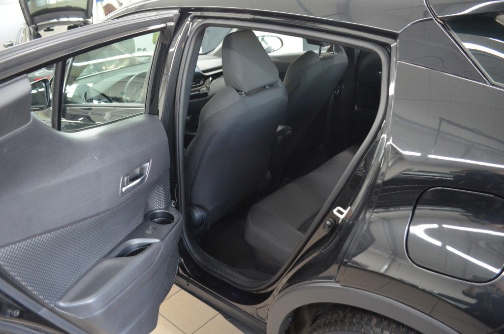 Toyota C-HR 5-deurs Basis