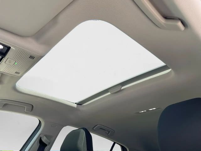 Volkswagen Golf 1.5 TSI Golf VIII Life