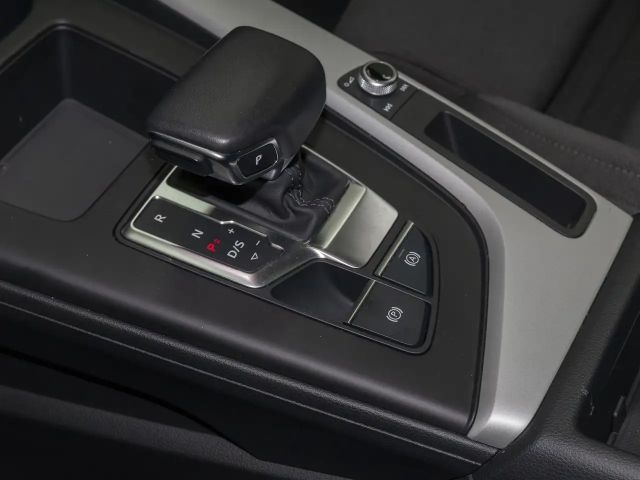 Audi A4 40 TDI S-Line