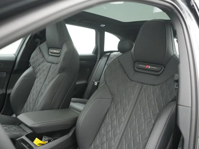 Audi A6 Avant Quattro