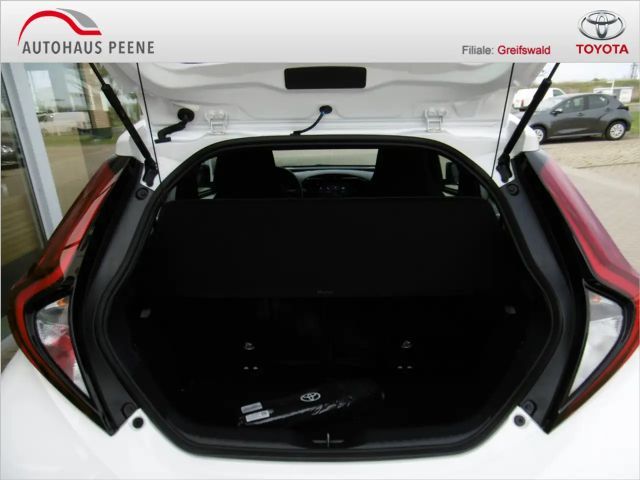 Toyota Aygo X 1.0 VVT-i Business Hatchback