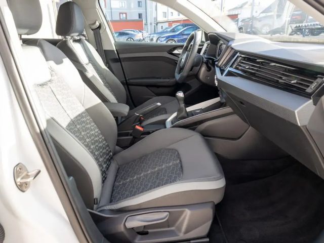 Audi A1 30 TFSI Allstreet