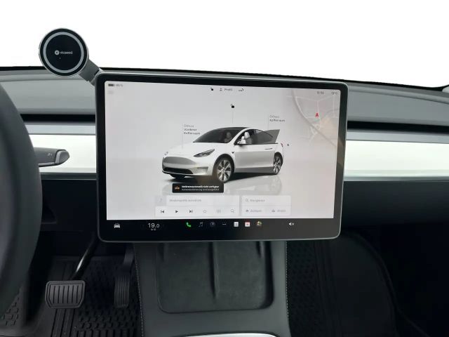 Tesla Model Y RWD