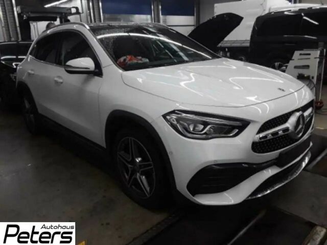 Mercedes-Benz GLA 250 4MATIC AMG Line