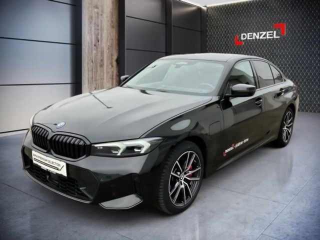BMW 330 330e Sedan xDrive