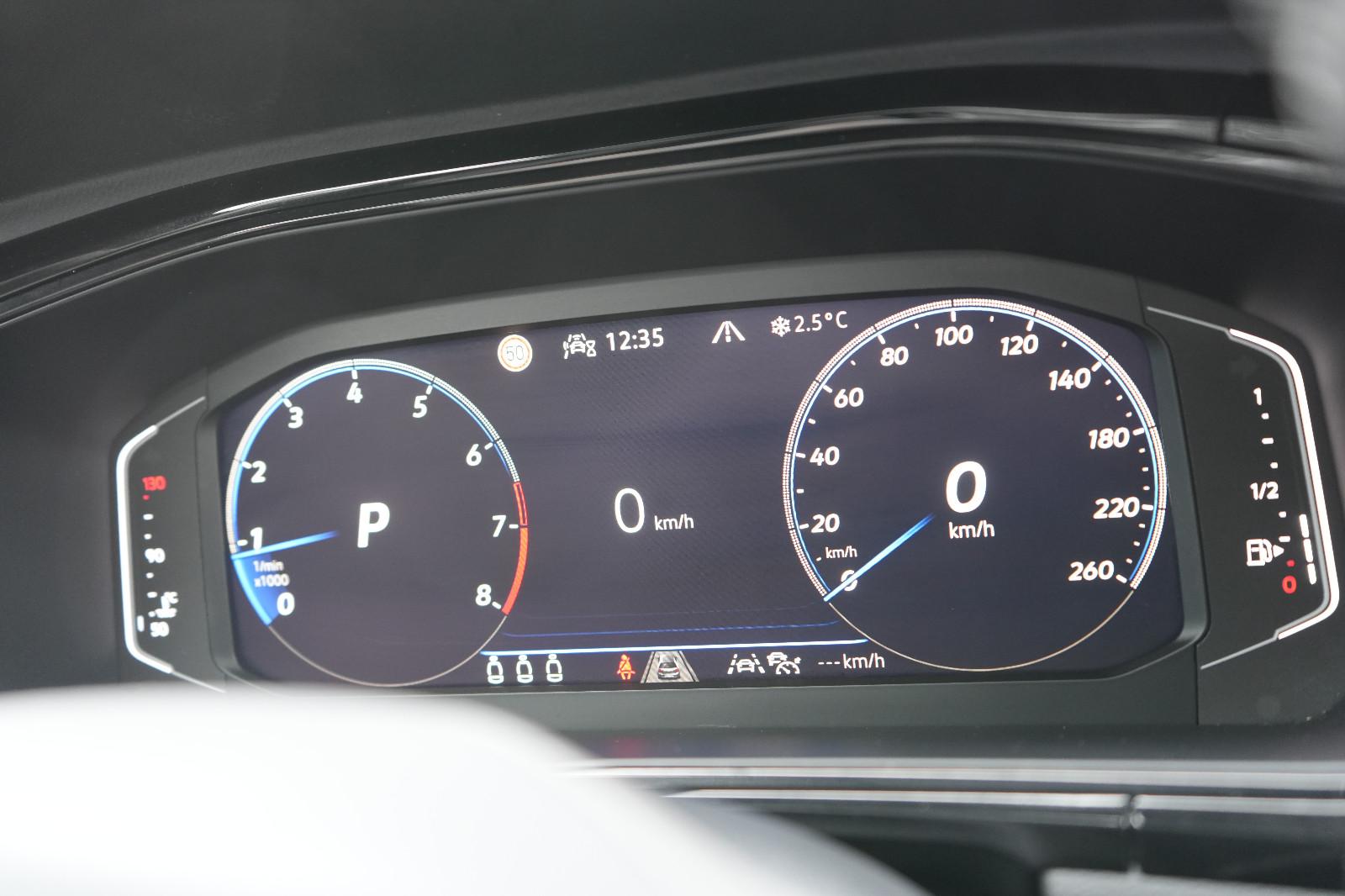 Volkswagen T-Roc 1.5 TSI DSG Plus R-Line