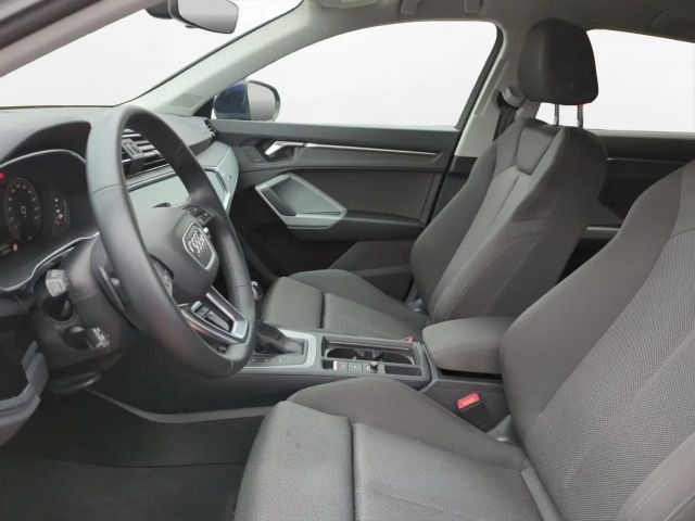 Audi Q3 1.5 TFSI S-Line