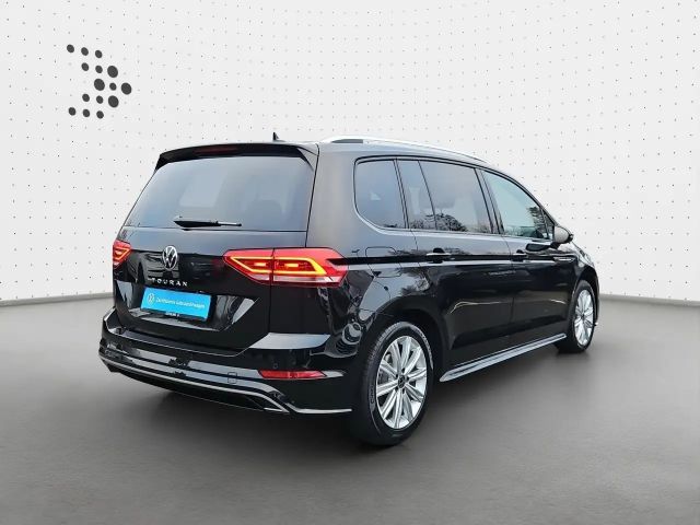 Volkswagen Touran 1.5 TSI DSG IQ.Drive R-Line