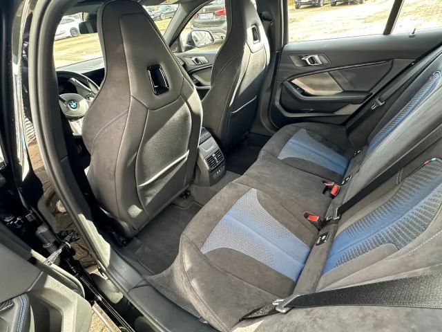 BMW 135 135i Sedan xDrive