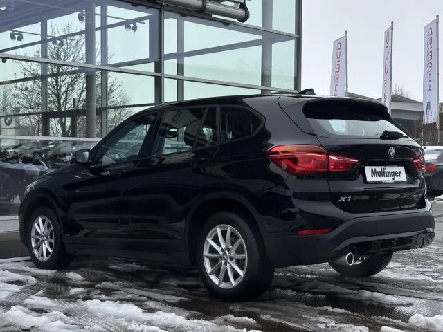 BMW X1 s18i DKG-Aut. Navi Kamera Sitzh. ParkAss.AHK PDC