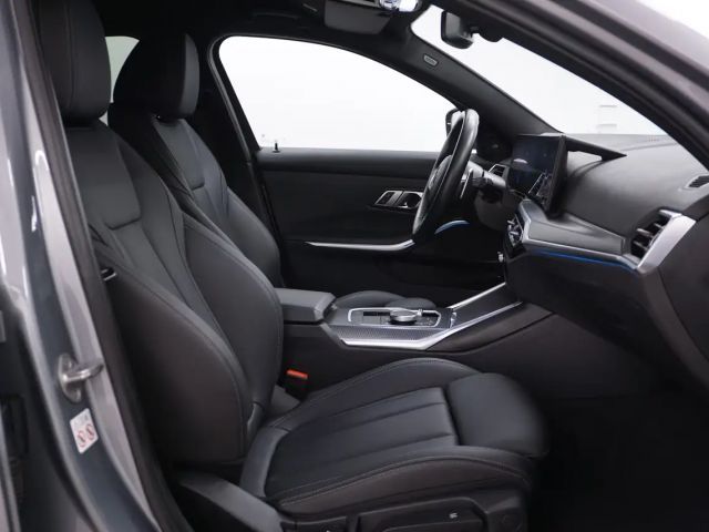 BMW 320 320e M-Sport xDrive