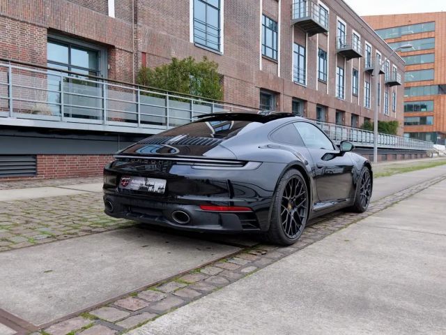 Porsche 992 4 Carrera GTS