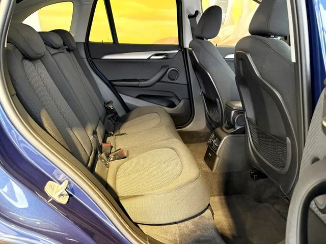 BMW X1 Advantage pakket sDrive18i