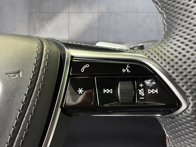 Audi A8 60 TFSI Hybride Quattro