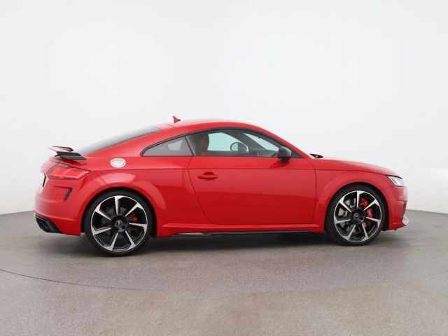 Audi RS Q3 Audi TT RS Coupé