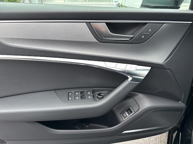 Audi S6 Avant Quattro