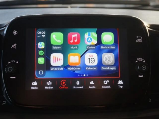 Fiat 500 500 1,0 MHD CLUB UCONNECT PDC KLIMAAUTOMATIK